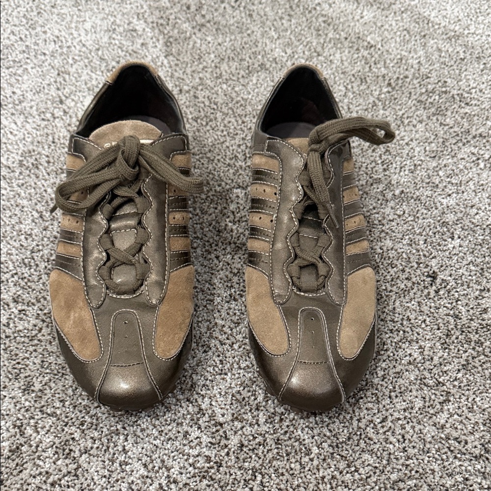 Geox Women’s Brown and Tan Sneakers